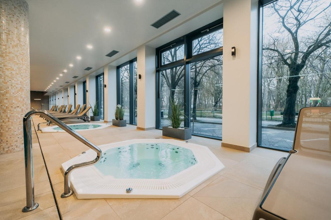Nadmorskie Tarasy Apartament Wave Surfingbird Kołobrzeg Esterno foto